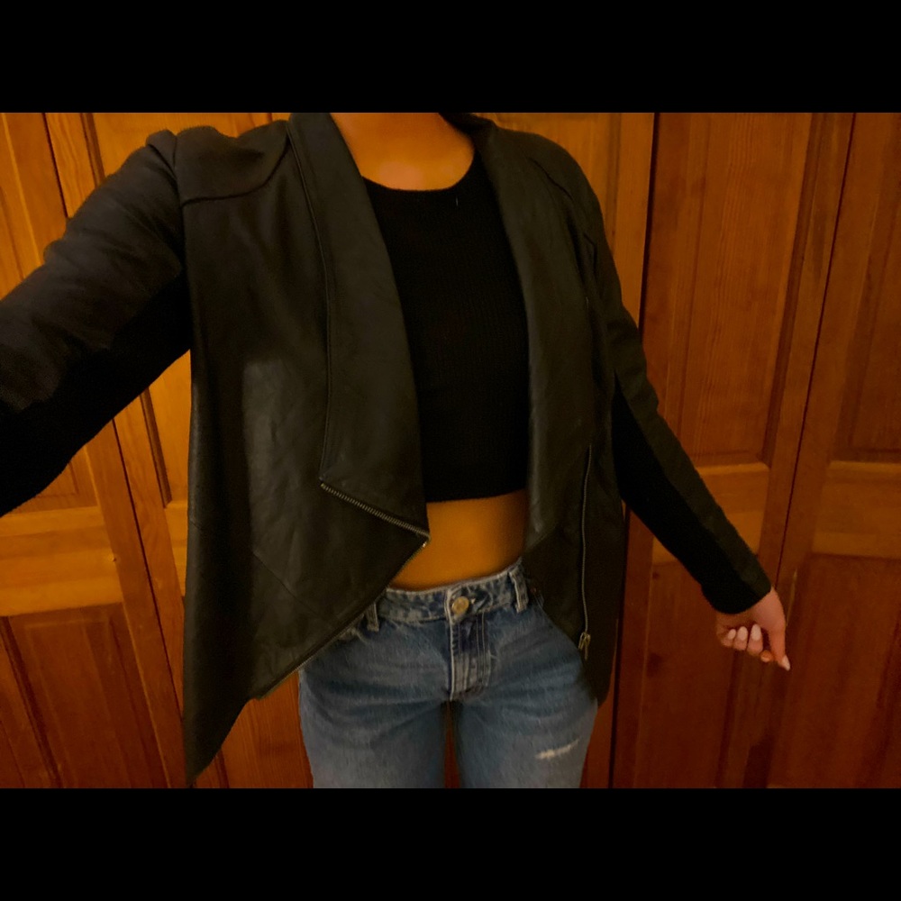 BB DAKOTA LEATHER JACKET SIZE M